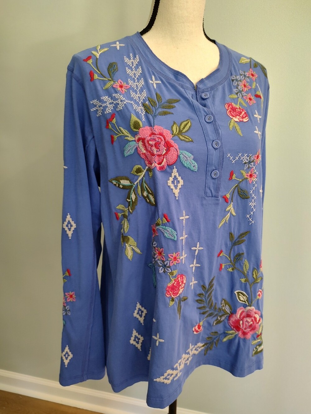 Johnny Was Raw Seam Catia Embroidered Henley Blue Long Sleeve Top Floral Large - Picture 2 of 15